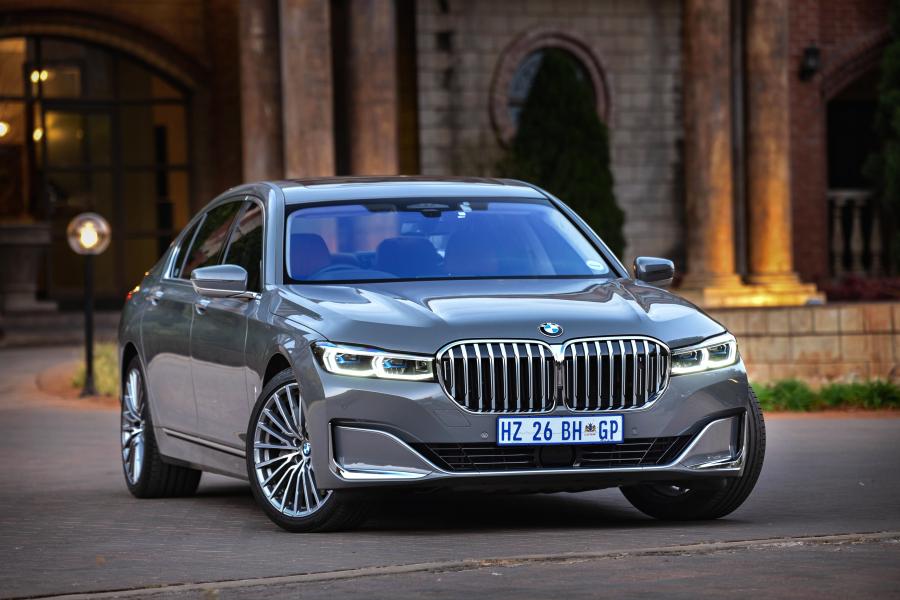  BMW 750Li xDrive (G12) 2019 года  (ZA) (фото 7 из 40)